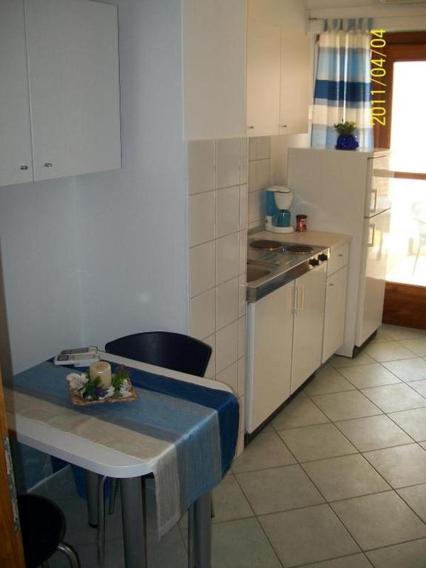 Apartment in Dugi Rat with sea view balcony air conditioning WiFi 5132-4 - image 22