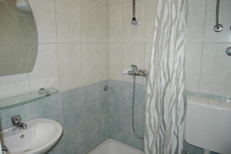 Apartment in Dugi Rat with sea view balcony air conditioning WiFi 5132-4 - image 9