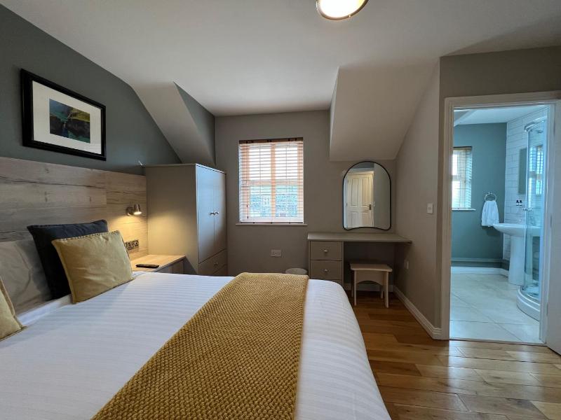 Two-Bedroom House image 1
