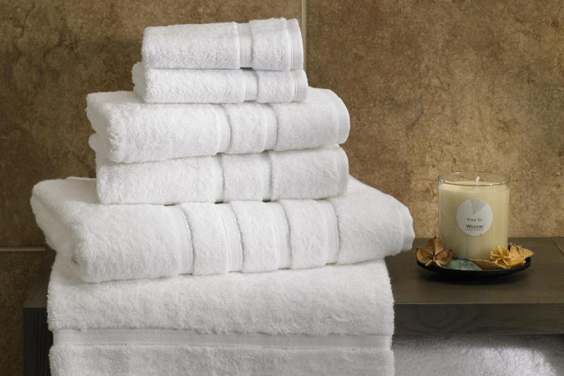 Deluxe King Room image 4