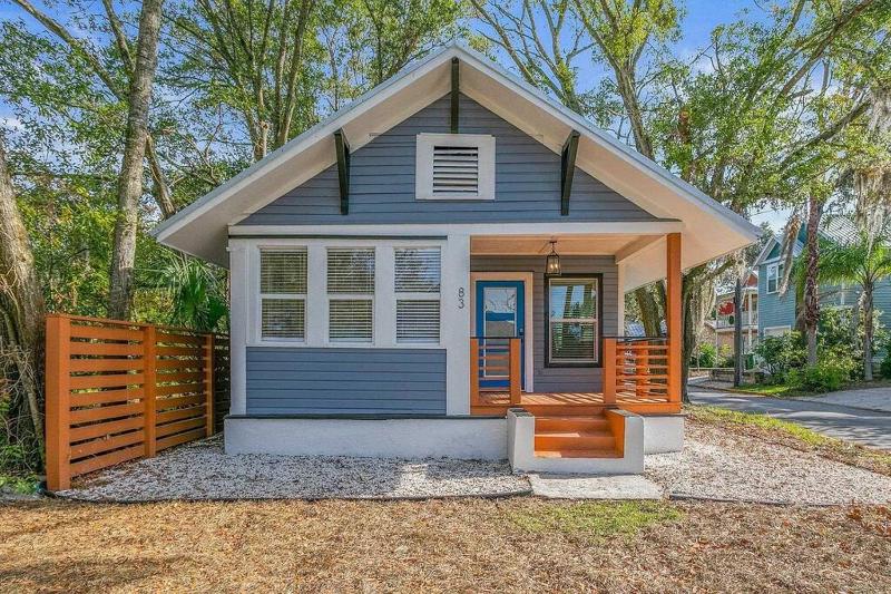 Relaxing Retreat and Modern Charm in Historic Saint Augustine Images