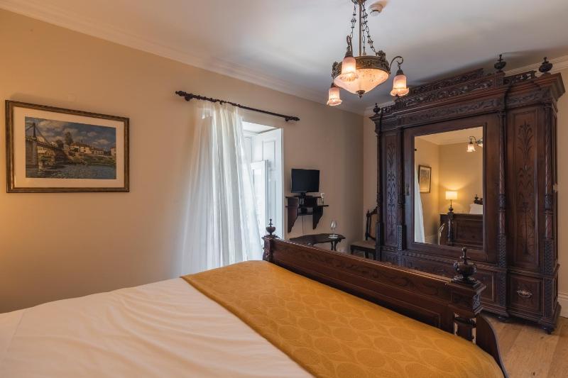 Superior Double Room image 3