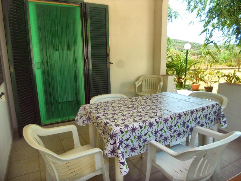 One-Bedroom Apartment image 2