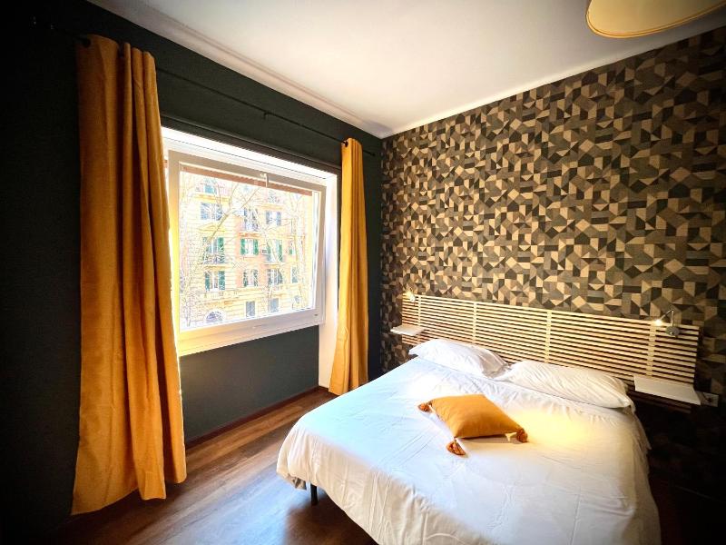Double or Twin Room image 4