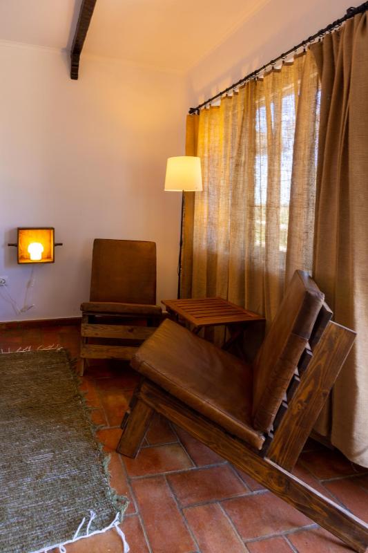 King Room with Mountain View image 4