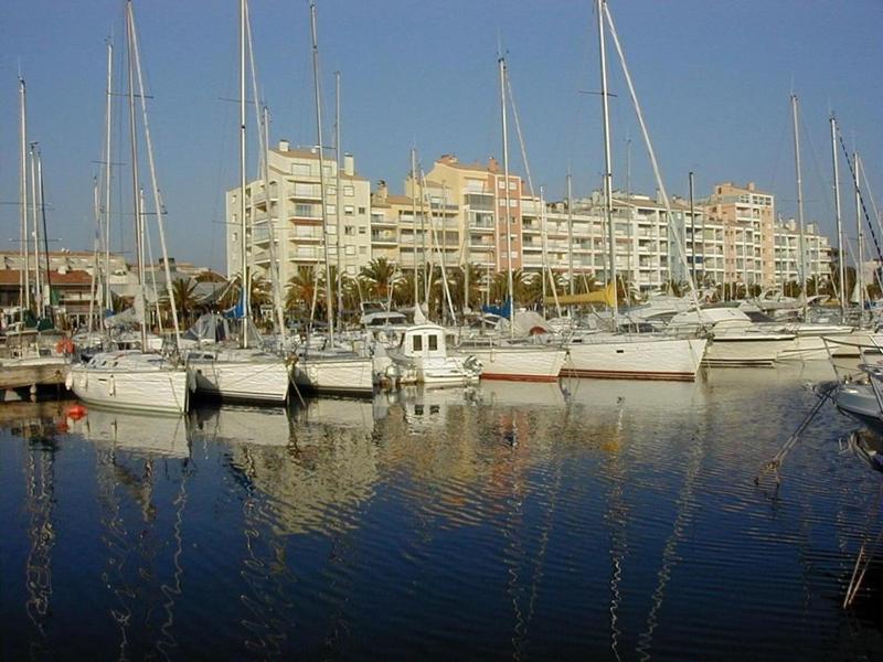 Studio à Hyères Port avec loggia et parking - FR-1-335-187 - image 3