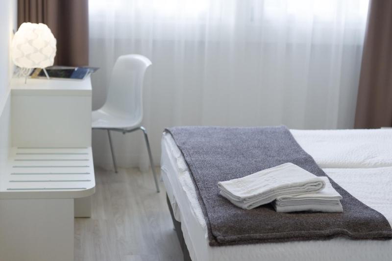 Double or Twin Room image 3