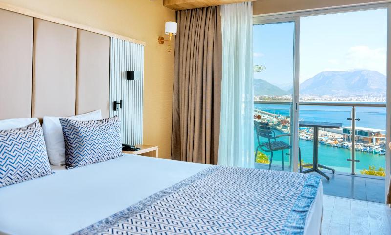 Numa Port Hotel - image 20