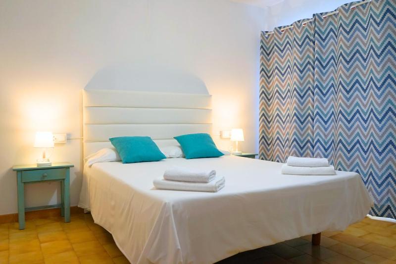 Economy One Bedroom Apartment with Kitchen (2-3-4 Adults) image 3