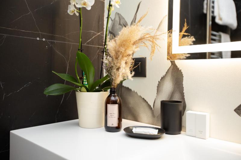Standard Single Room image 2