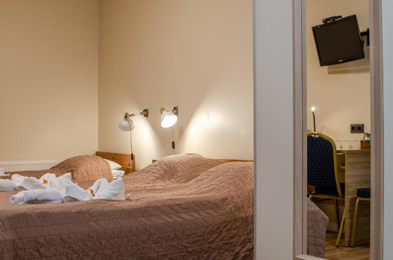 Standard Triple Room image 1