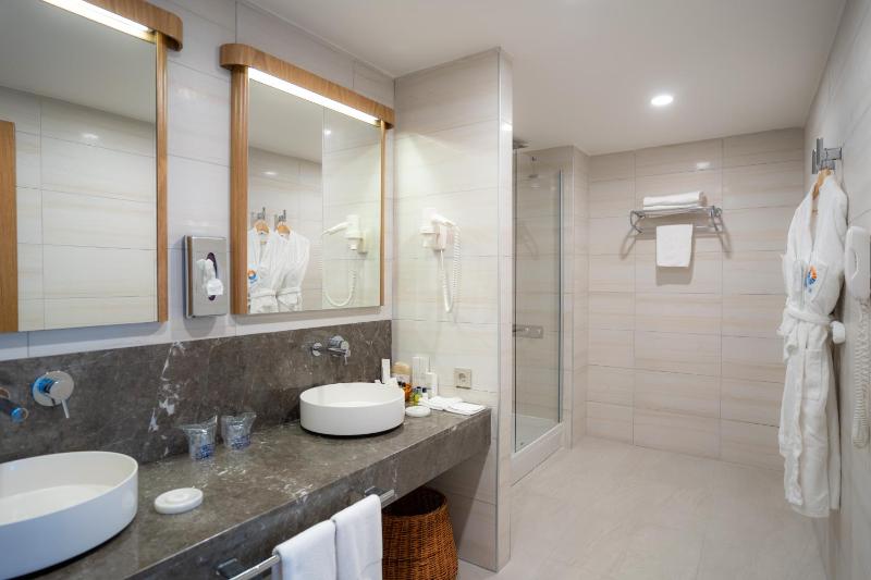 Executive Suite image 1