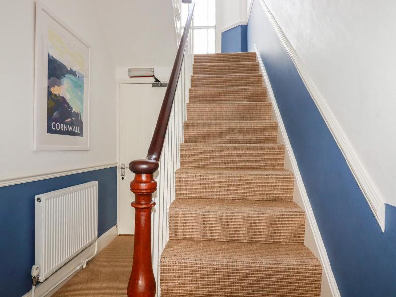 Melvill House - image 10