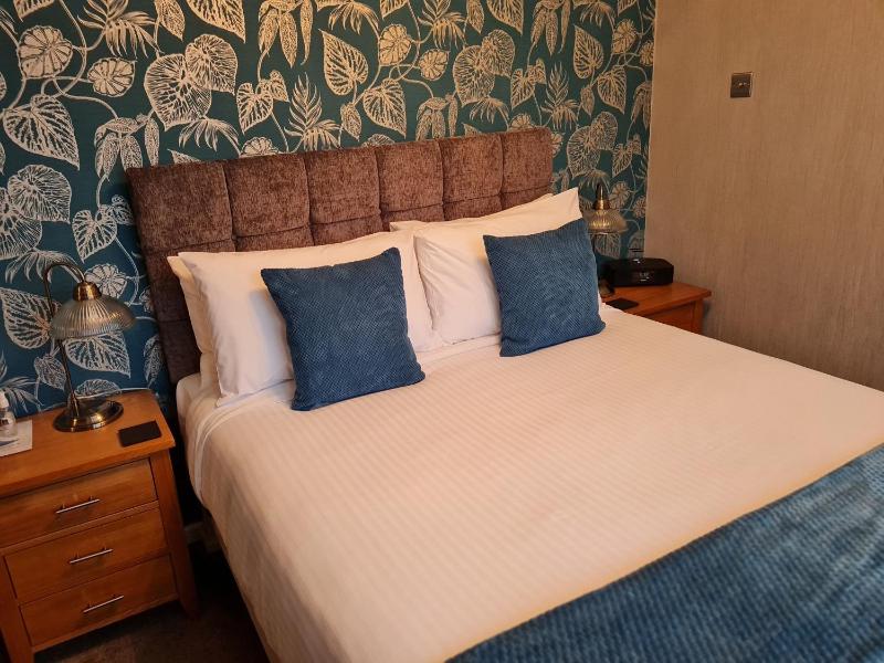 Premier Suite image 4