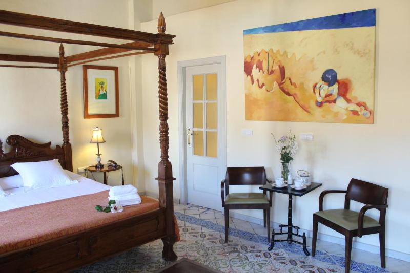 Superior Double Room image 1