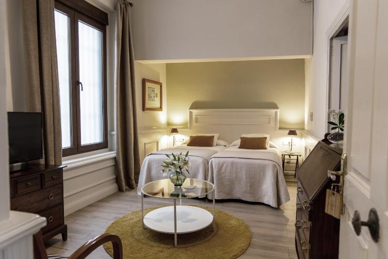Double or Twin Room image 1