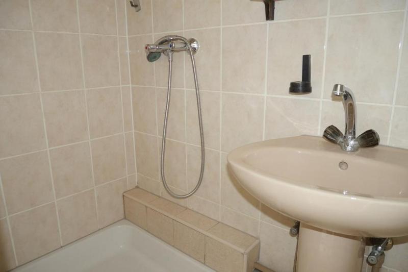 Studio apartment in Dugi Rat with sea view balcony air conditioning WiFi 5132-3 - image 23