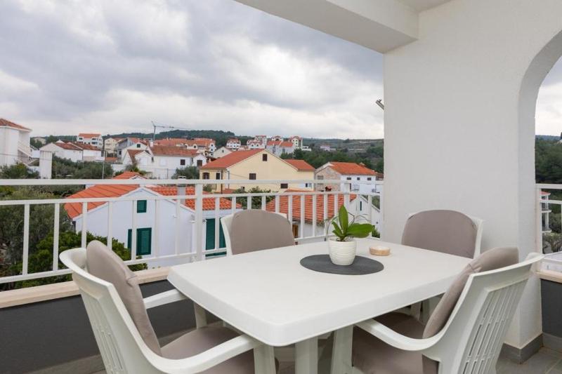 Apartment in Supetar with terrace air conditioning W-LAN 3553-4 - image 9