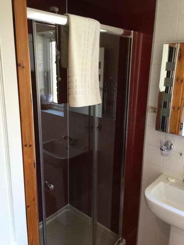 Double Room with Private Bathroom image 2