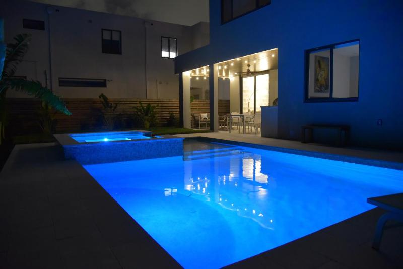 Topo Encanto - Designer Villa Sundrenched Paradise! - image 6