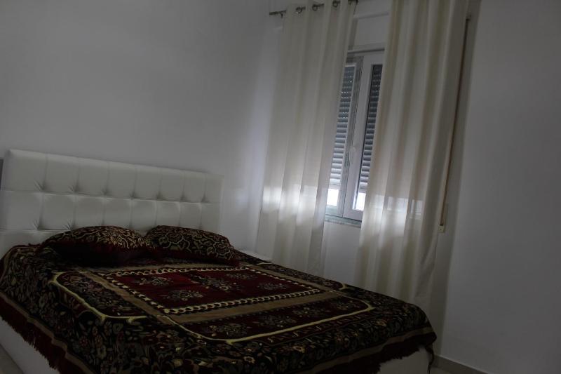 City Center luxurious apartment - image 11