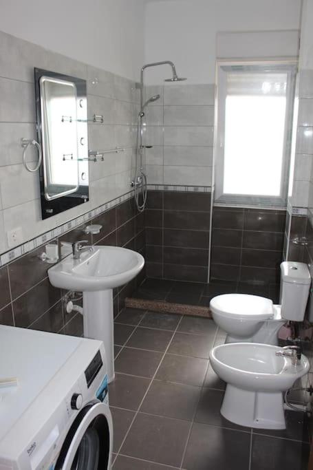 City Center luxurious apartment - image 16