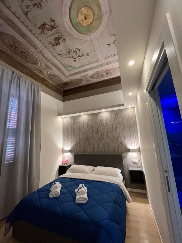 La Suite Deluxe Rooms & Apartments - image 8