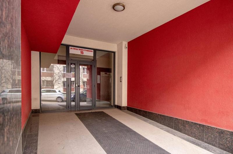 Studio Apartment image 4