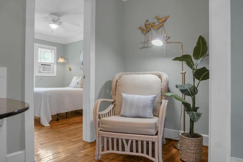 Carolina Beach Inn - image 10
