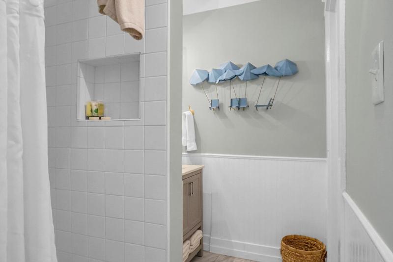 Carolina Beach Inn - image 8