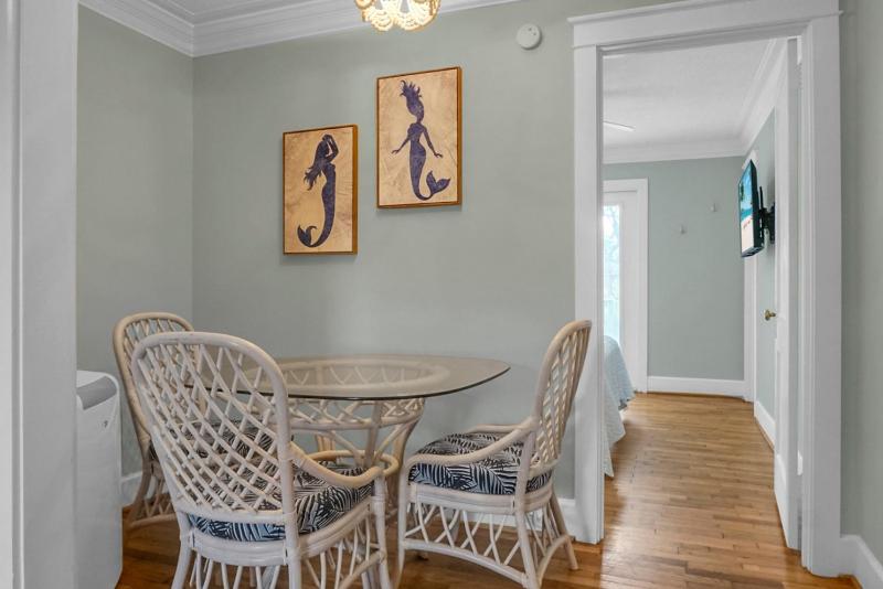 Carolina Beach Inn - image 27