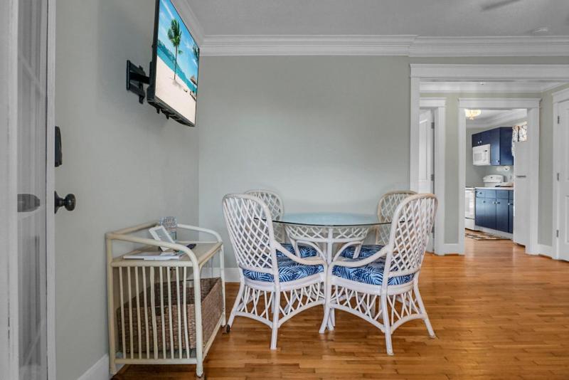 Carolina Beach Inn - image 32