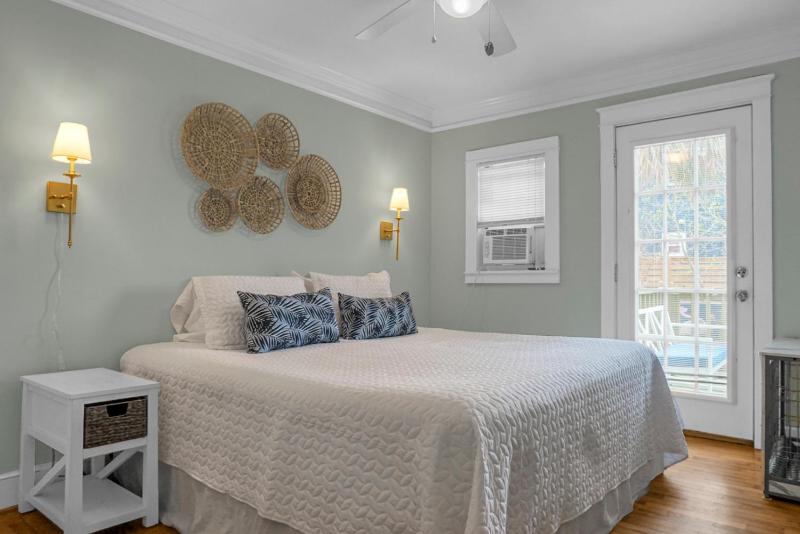 Carolina Beach Inn - image 42