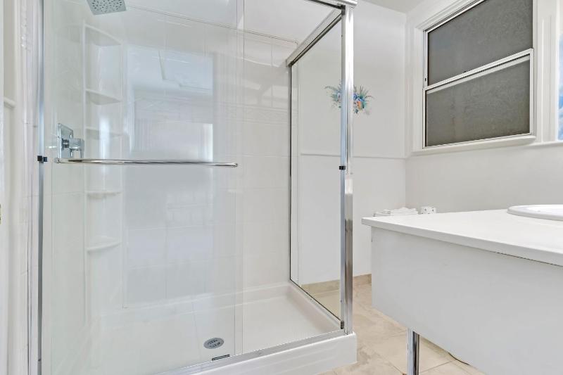 Premier Triple Room image 2
