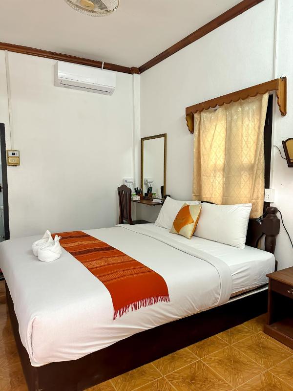 Chaliya Boutique Garden - image 13
