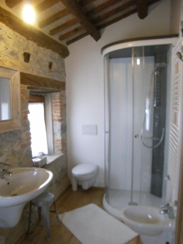 Double Room with Private Bathroom image 2