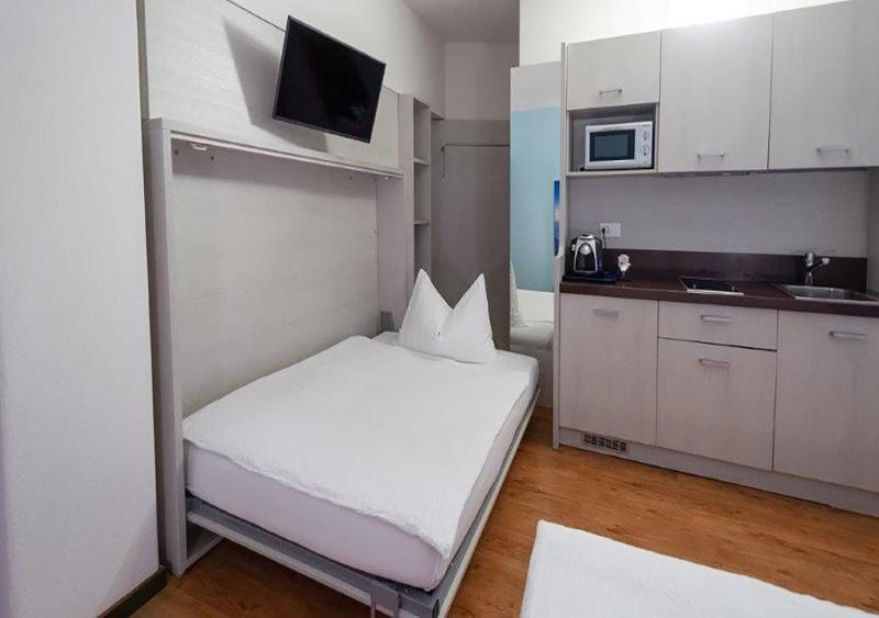 Studio with Kitchenette image 1