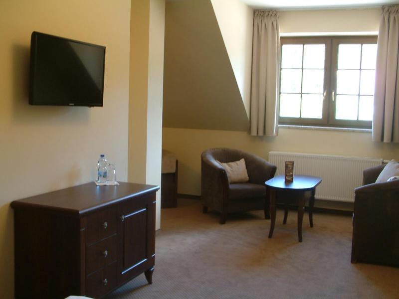 Superior Triple Room image 2
