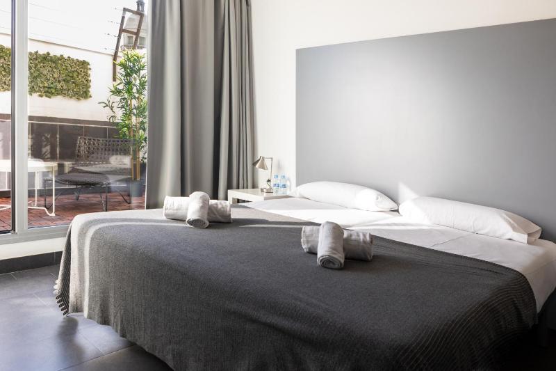 Twin Room with Terrace image 1