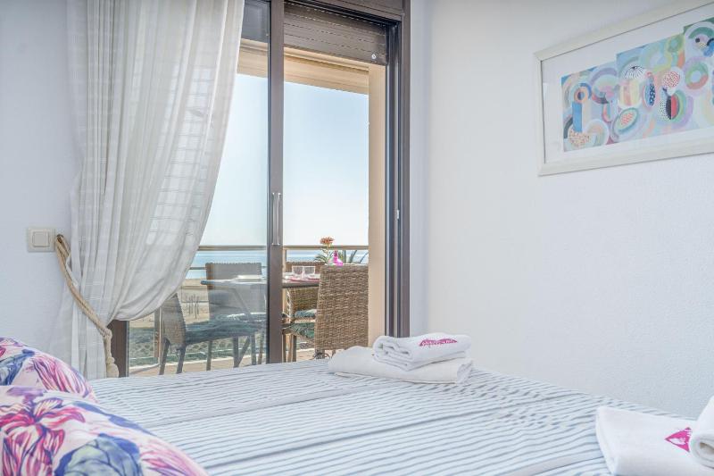 Apart-rent Apartamento Mirablau 0085 con vista al mar - image 24