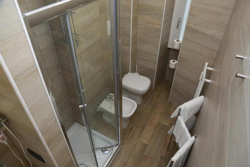 Studio (3 Adults) image 1