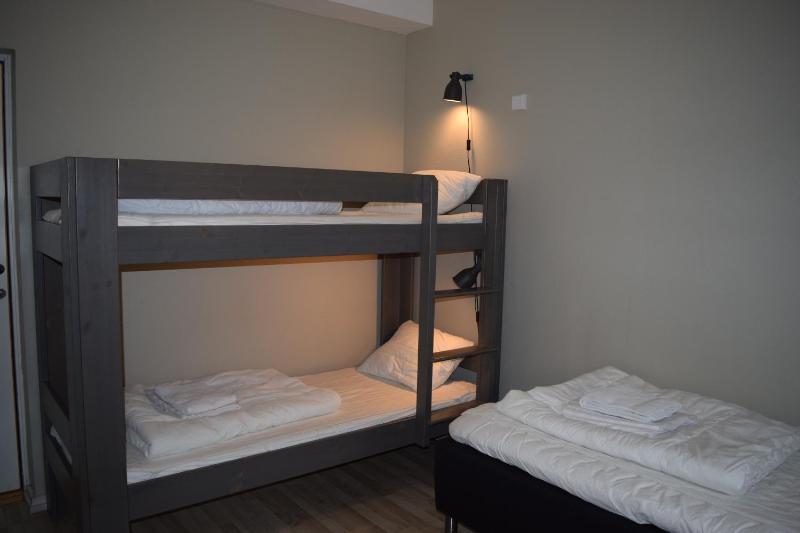 Quadruple Room with Shared Bathroom image 1