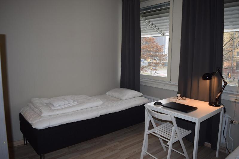 Quadruple Room with Shared Bathroom image 3