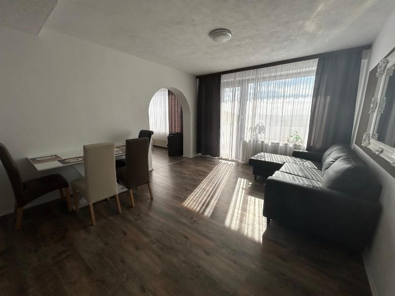 Apartment image 4