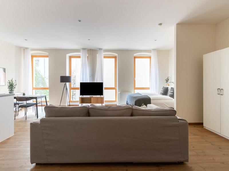 Suite with sofa bed image 2