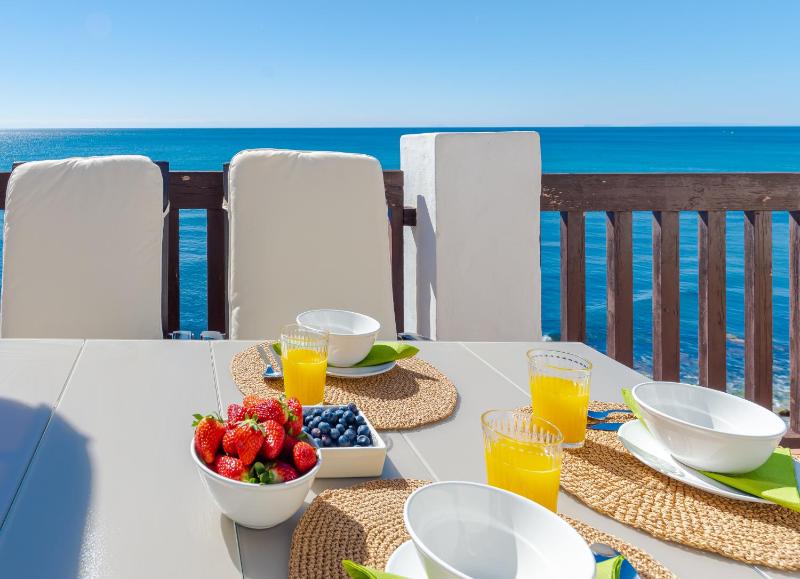 Heavenly Views from Frontline Penthouse - image 33