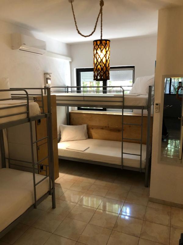 Bed in 4-Bed Mixed Dormitory Room image 4
