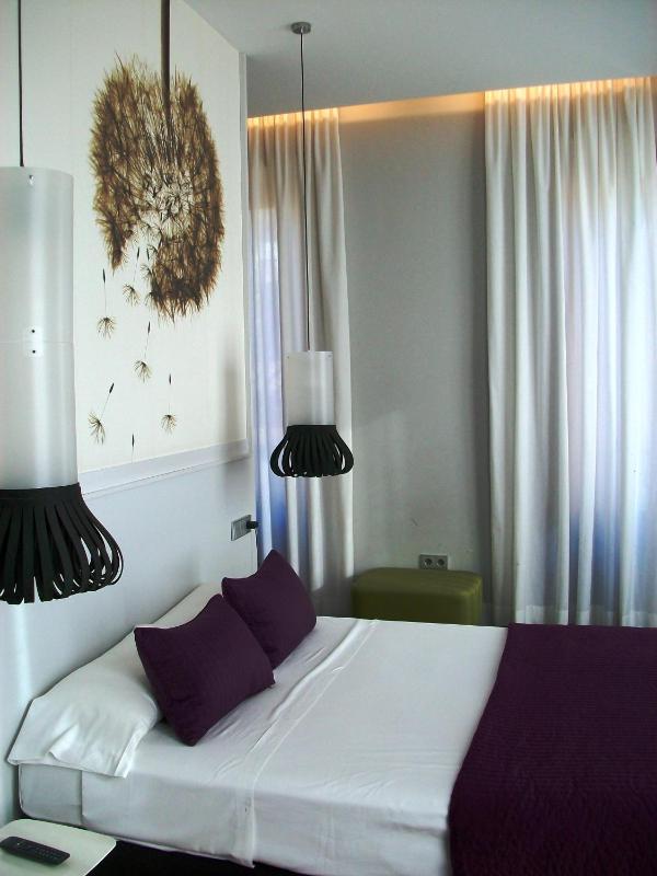 Khu Hotel - image 11