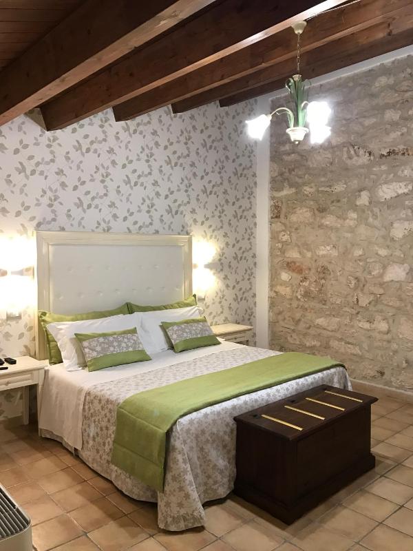 Triple Room image 4