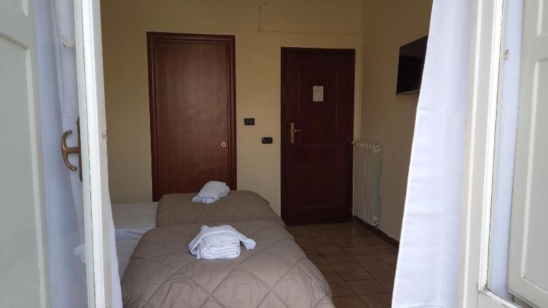 Double/Twin Room image 1